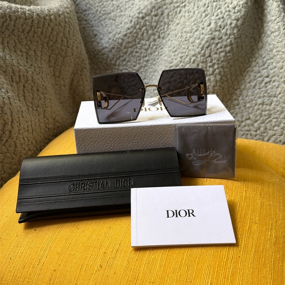 Dior 30Montaigne S7U Sunglasses
